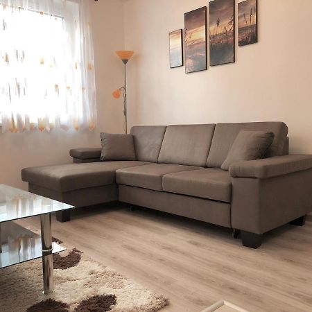 Exclusive Home - D. Apartman Печ Екстериор снимка