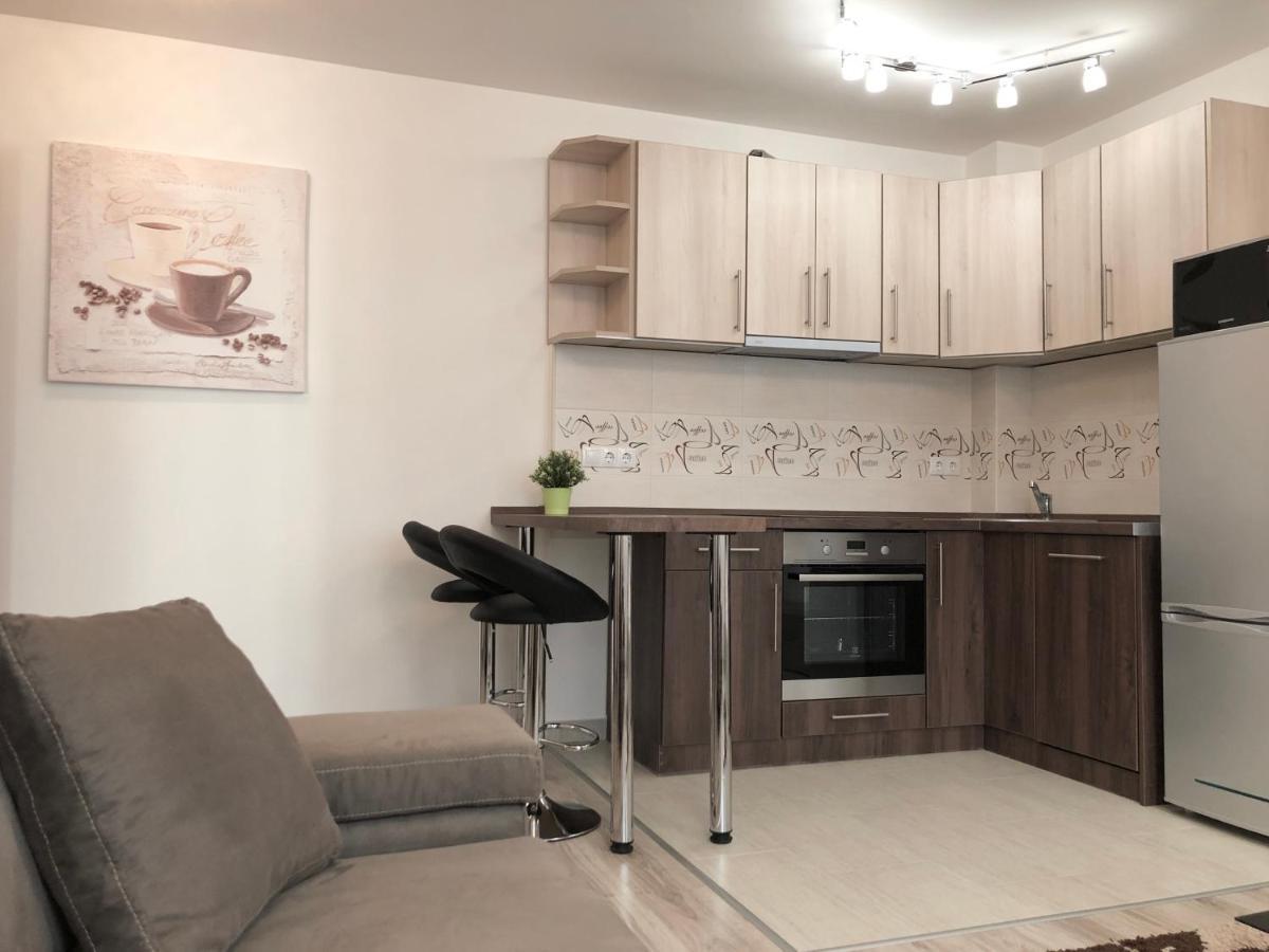Exclusive Home - D. Apartman Печ Екстериор снимка